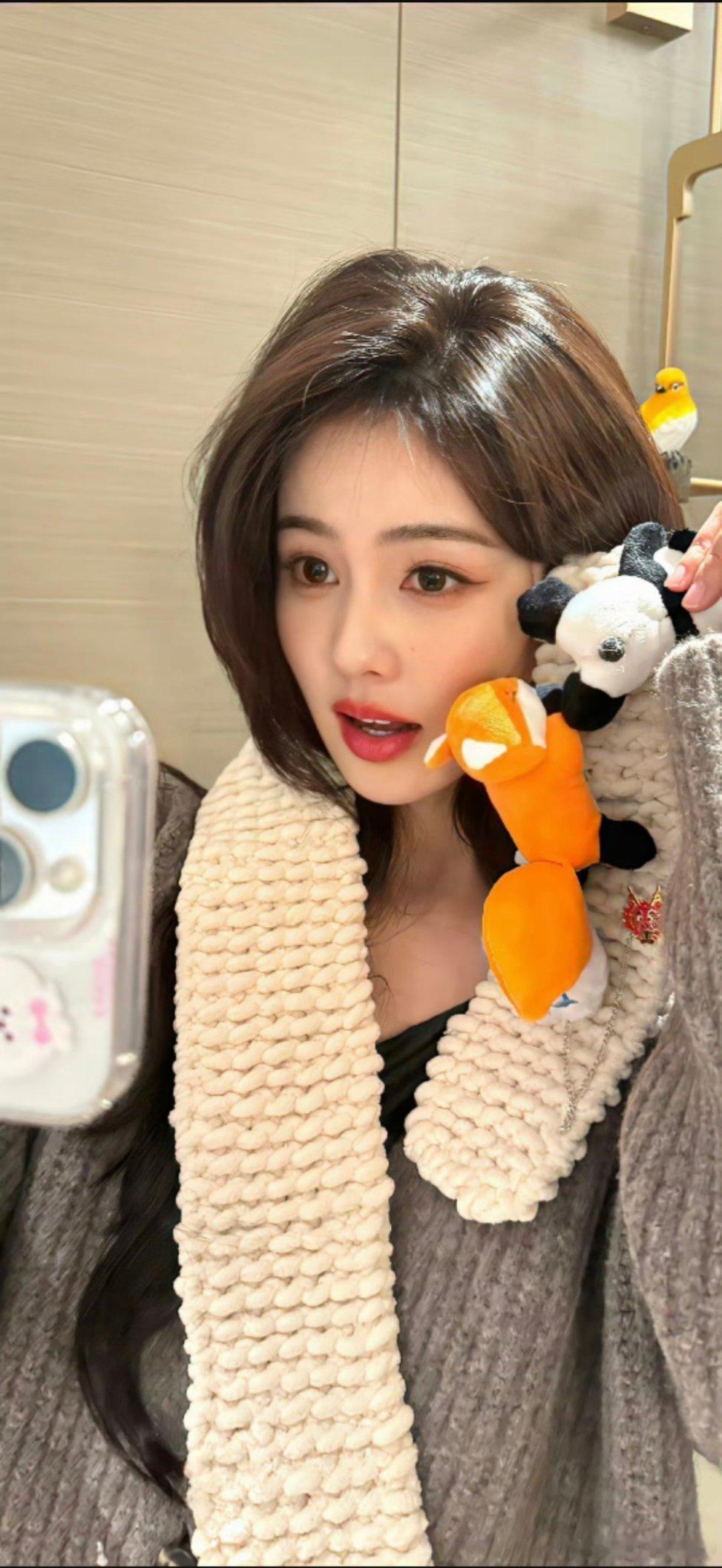 白鹿今年角色都上榜了奇迹鹿鹿来也白梦妍几乎什么赛道都尝试过了，仙侠，古装，现代，