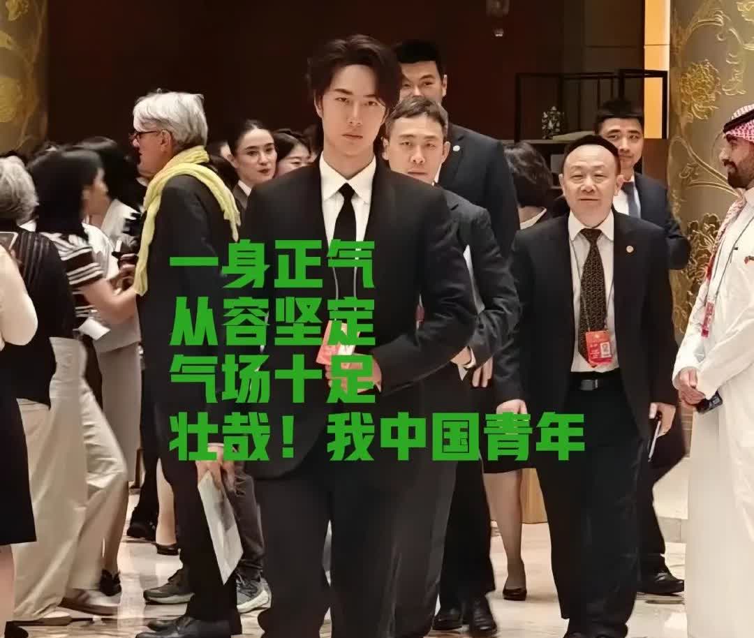有没有人跟我一样的想法——其实，我认为王一博很适合当导演哎！他的领导力在街舞