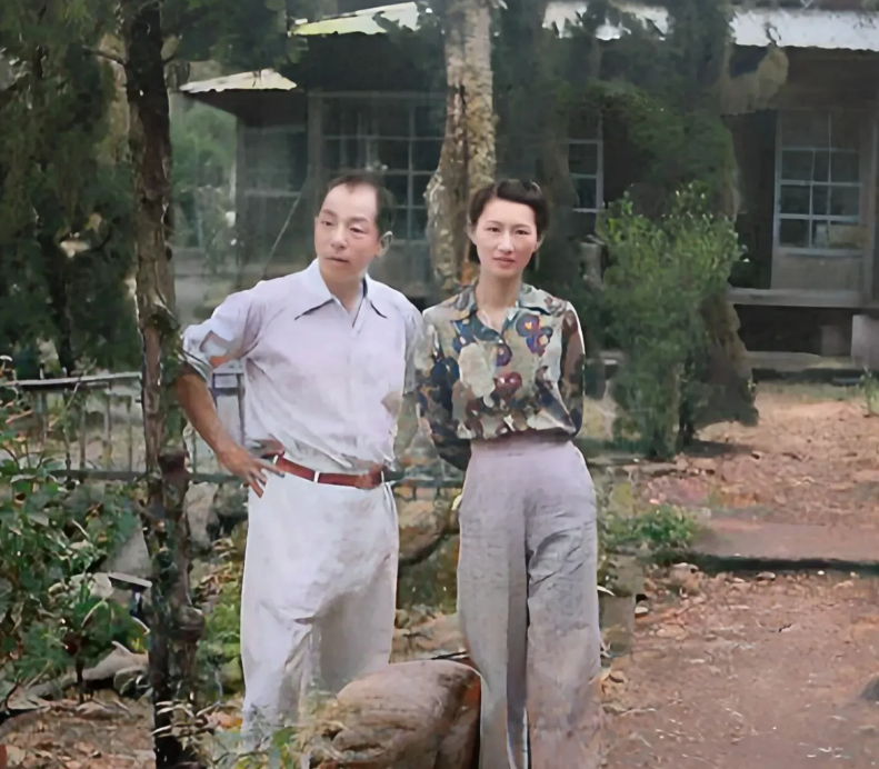 这才是张学良和<em>赵四小姐</em>真实的相貌，都看看吧！这可不是演员所饰演的，而是货真价实的