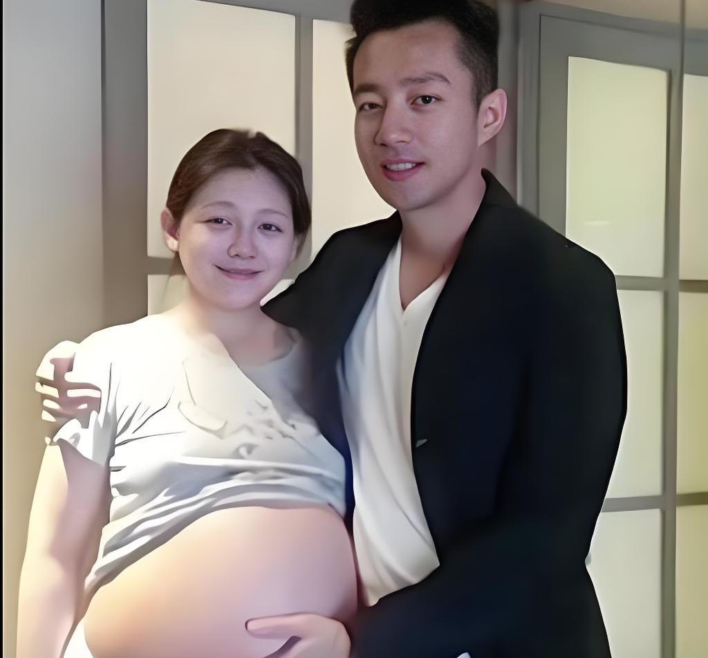 大S生产时很让人心疼！马莜梅更美丽！大S怀孕时不施粉黛，不穿漂亮衣服，