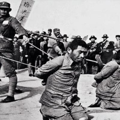 1946年8月，大汉奸万里浪被枪决后，家人在收殓时，发现不是他的尸体。大特务毛森