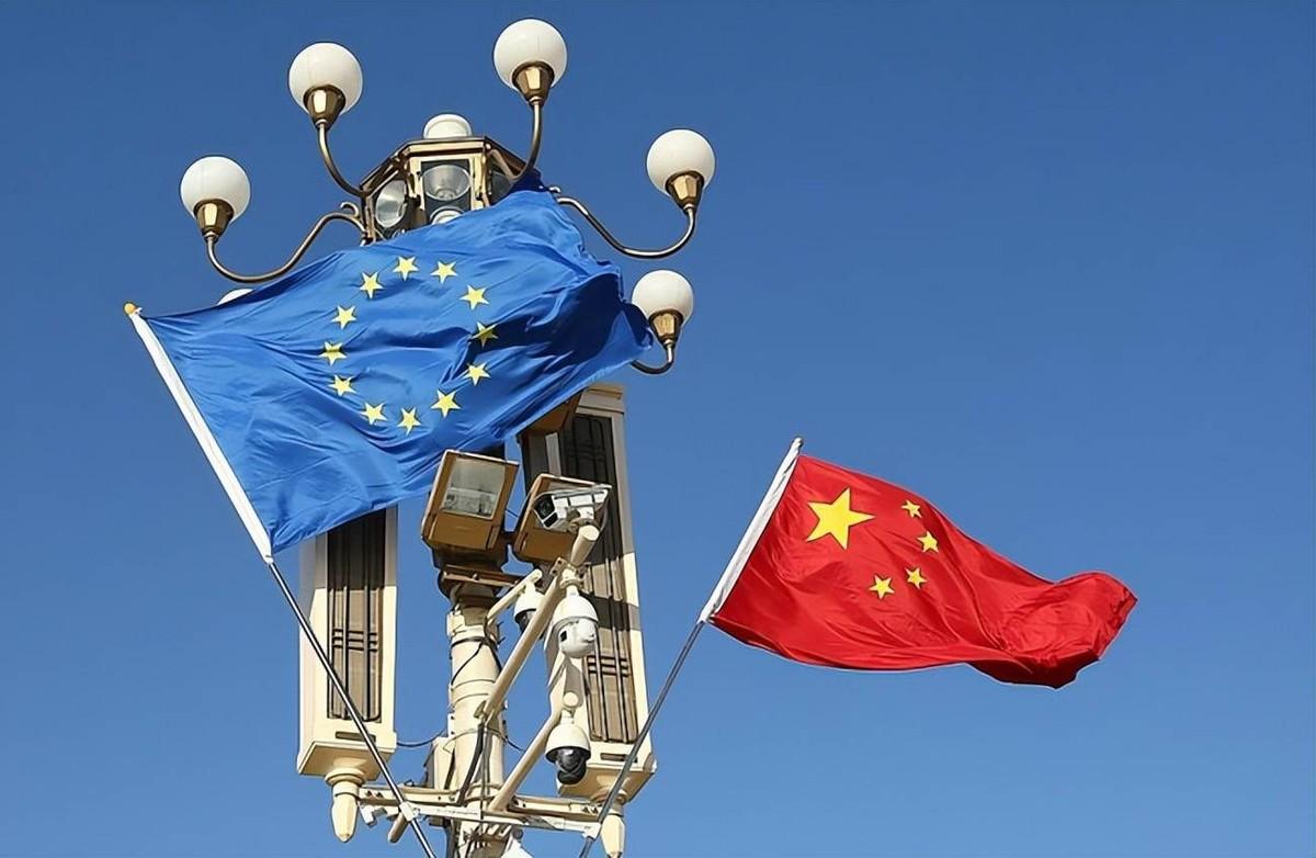 《联合早报》这波操作，把“谁先动手”彻底搞反了，到底在替谁洗地？先把整件