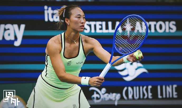 萨巴伦卡说郑钦文正在重回顶级赛后，谈及这位老对手，萨巴伦卡不吝赞美。她坦言，虽