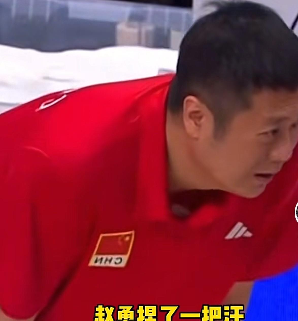 这一刻赵勇想哭了，太难了！看到赵勇教练这个样子，我也哭了[哭哭][哭哭]今年赵勇