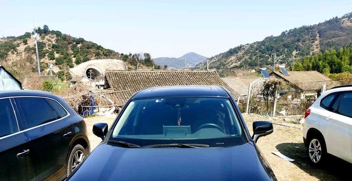 5月21日也就是今天丰田发布了全新一代的RAV4，看到这个新闻不免感慨万千呀！