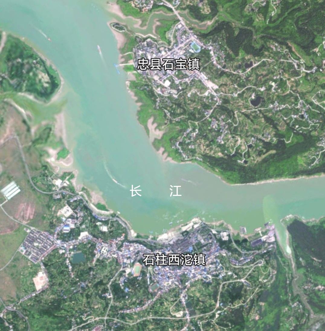 重庆石柱西沱镇和忠县石宝镇，要是修座桥就好了西沱是石柱县少有的长江边的镇，区位
