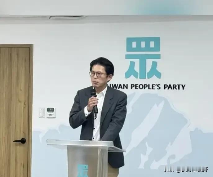 绿营想用换掉柯建铭来实现绿白合作，黄国昌给出回应了面对来年马上开始的地方选