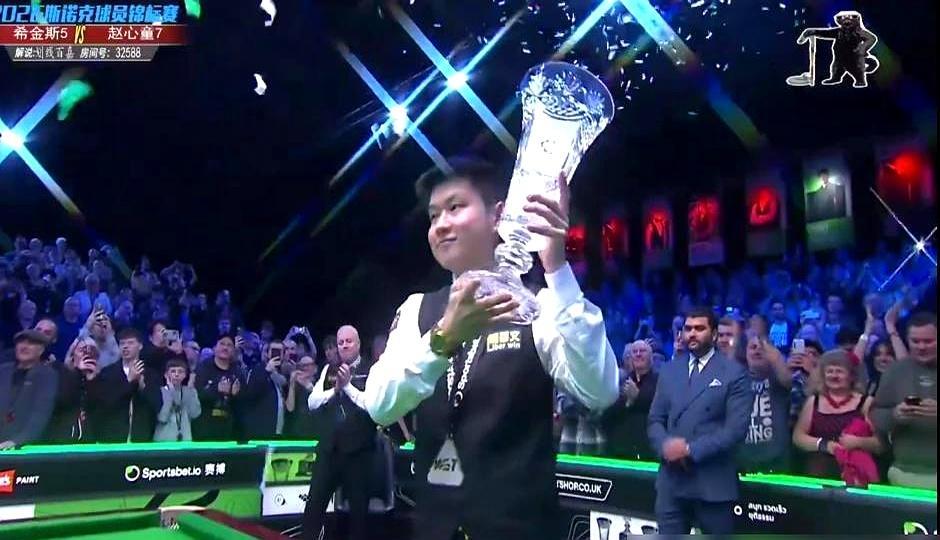 统治斯诺克49年的魔咒，正被中国人逼向死角。赵心童，世锦赛卫冕冠军。二月连