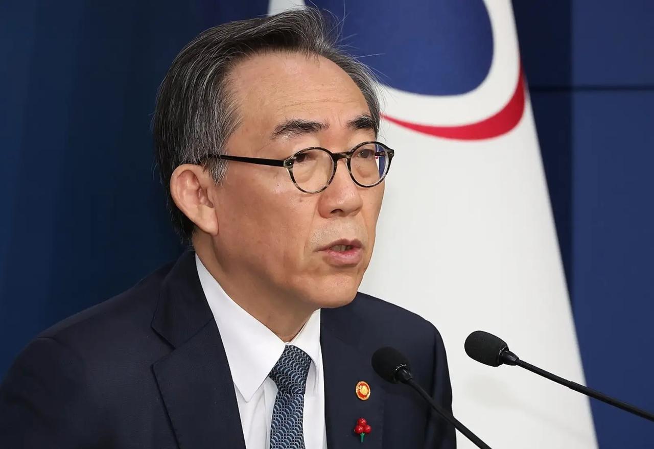 韩国外交部坐不住了！ 就在4月20号，韩国外交部突然出来辟谣，说王毅外长因为