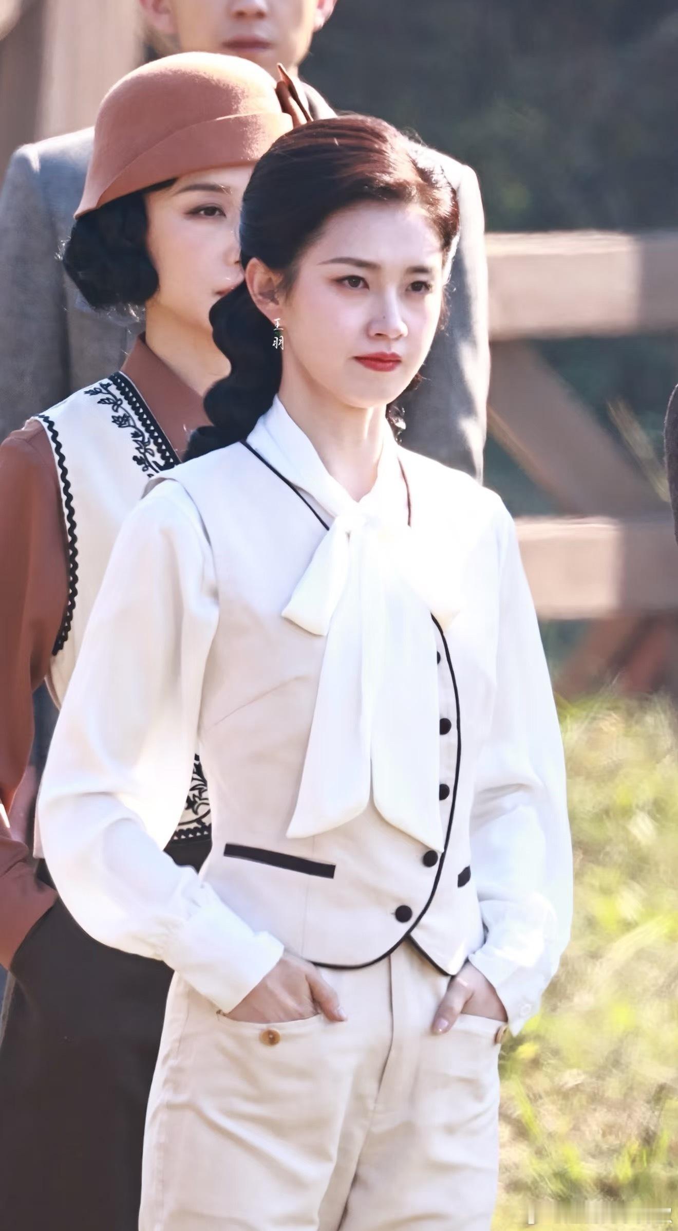 女二是不是让妆了感受到明星跟短剧演员的壁