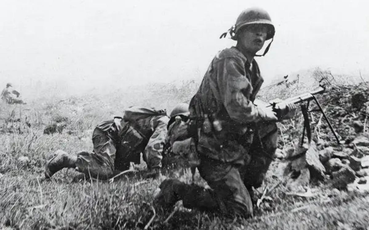 1979年，中越边境硝烟未尽，胜利归途之际，43军本已撤军在望，却突然遭遇越军尾