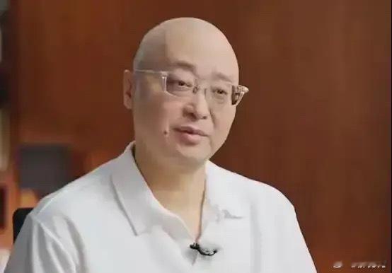 路行有25亿身家，100多家公司，这样一个必然十分忙碌的上市公司老板，怎么会来参