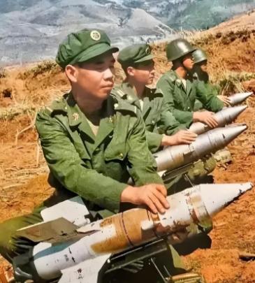 当年为了对付苏军的钢铁洪流，我军大量生产了红箭73反坦克导弹，然而，由于生产过多
