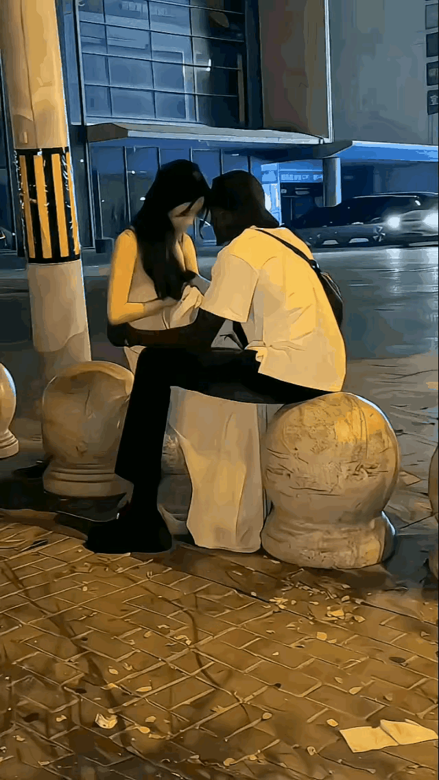 着急，要不要提醒她，黑?