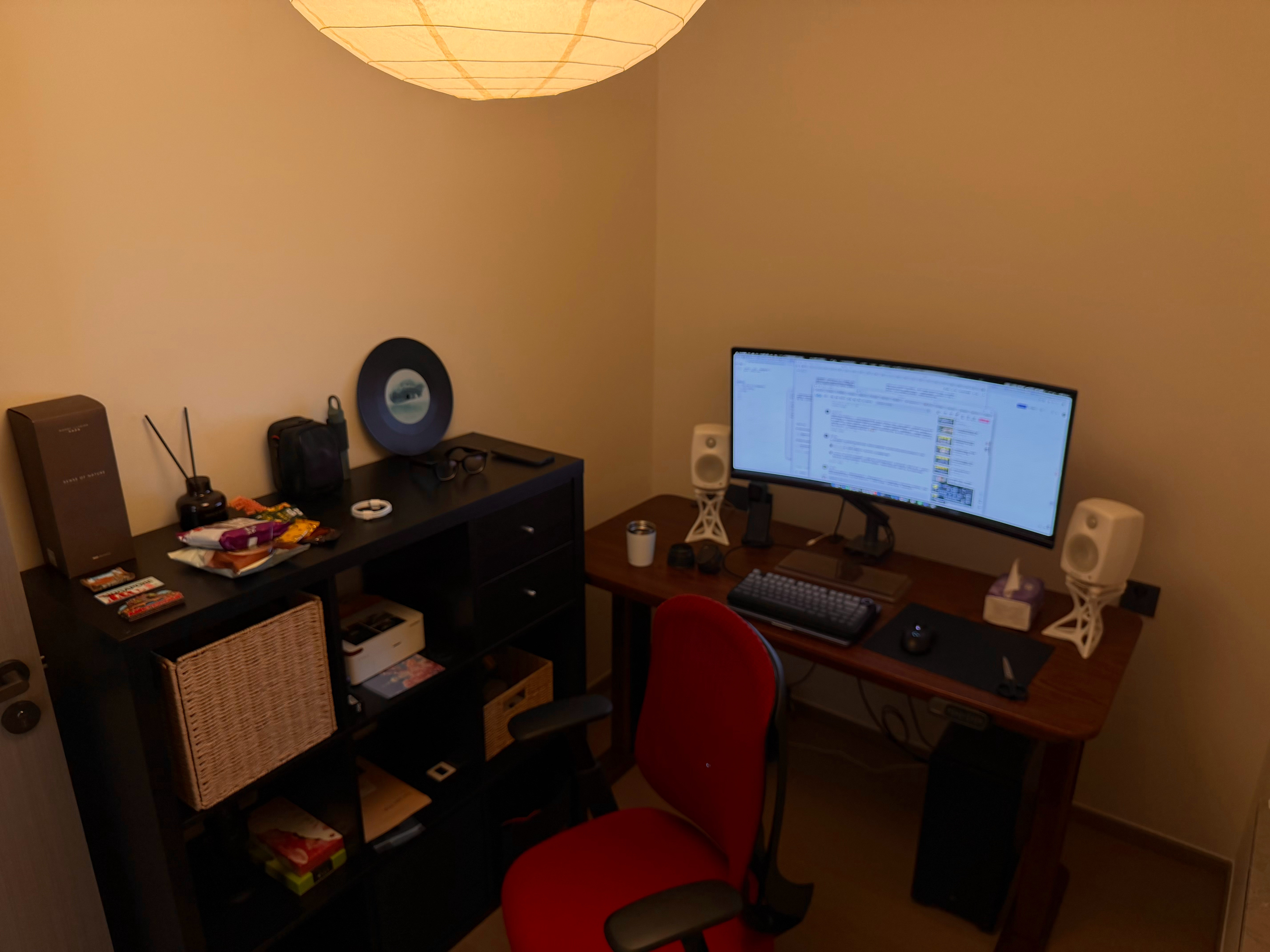 最近刚搬家，搞了个独立的书房。没想到的是，我这套真力G1+F1的2.1组