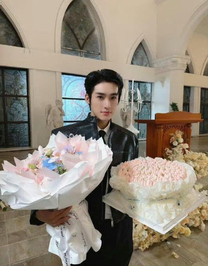 这么多年了小雨妖妖和真水无香你俩咋还不老