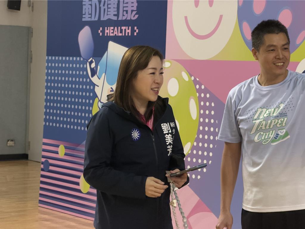 新北市长蓝白共推李四川蓝议员：回归市政专业才是王道新北市长选举蓝白民调结果今