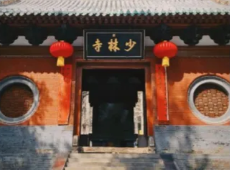 少林寺和尚释永信的保护伞是谁？顺着当年调查组成员，好歹一摸就能摸到个五六七八九不