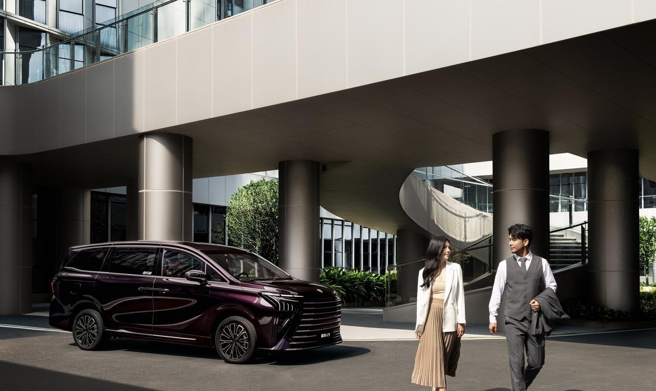 别不信！这就是当下人买车现状:40%的人——买混动车30%的人——买纯油车