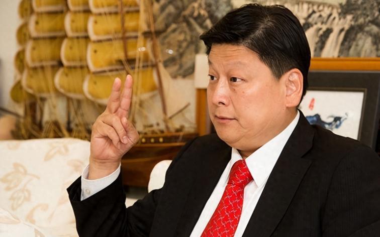 傅崐萁释放可能参选国民党主席的讯息，背后是朱立伦出手，意在挡住郝龙斌，逼赵少康站