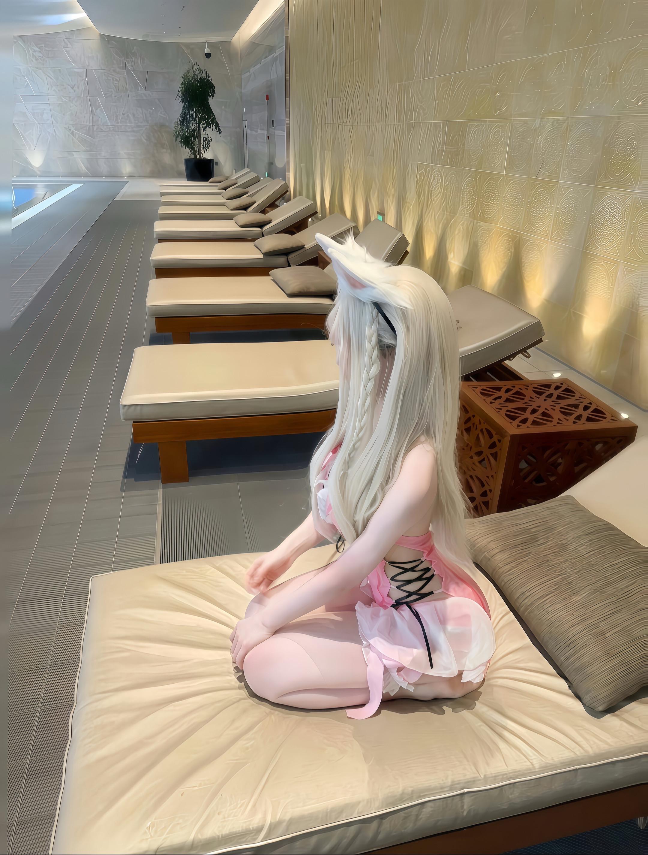你喜欢的那套女仆装我在房间穿了等你一晚上。