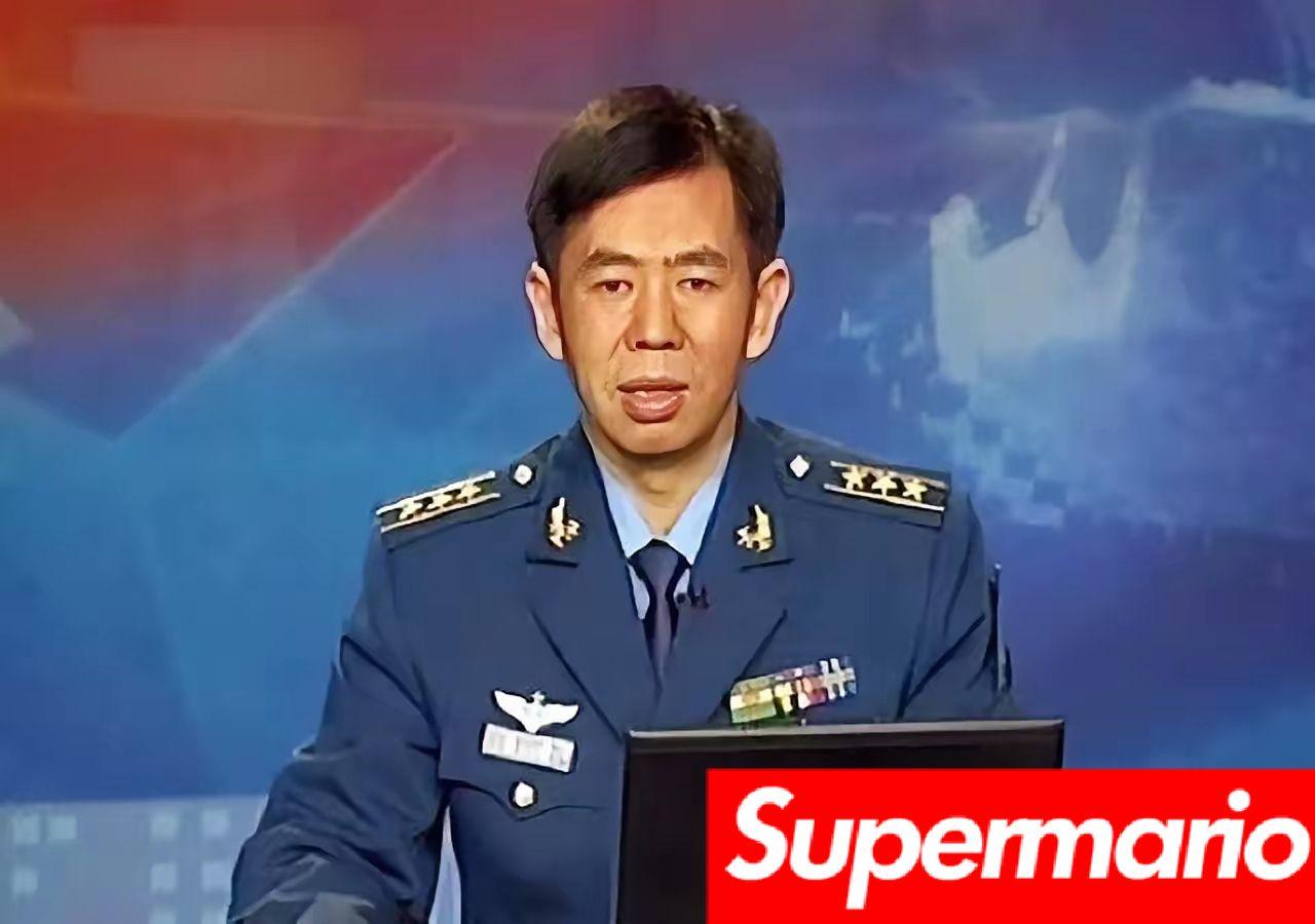 枪管子都杵到脑门上了居然还在翻规矩手册！这两天看戴旭大校盘道的一段历史，血压