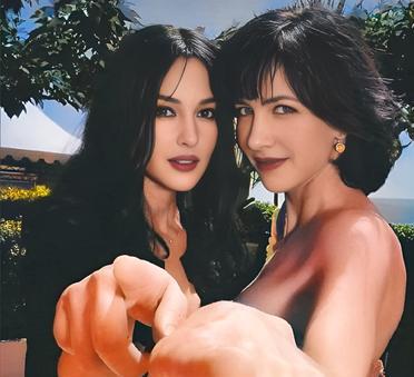 这是世界两大顶级美女一起伸出勾魂指。左边这位是意大利第一美女莫妮卡·贝鲁奇，右边