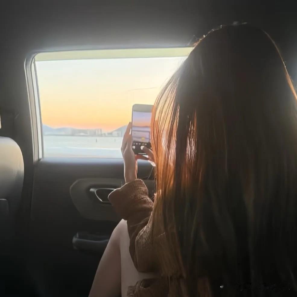 好男人的标准1:不会玩消失，懂得给女人安全感，不会无缘无故的就找不到人，会提