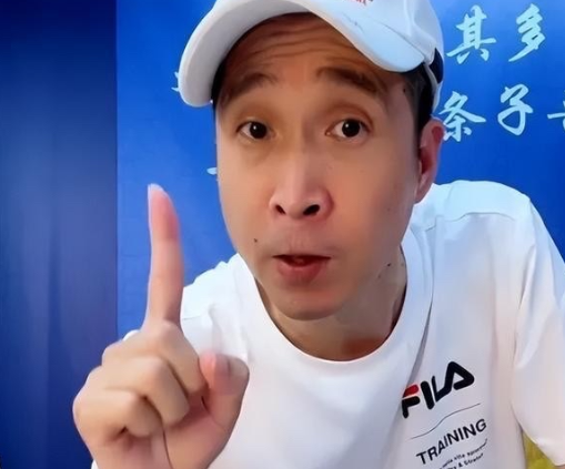 著名影视演员条子哥为德云社正名，郭德纲杨议有望和解