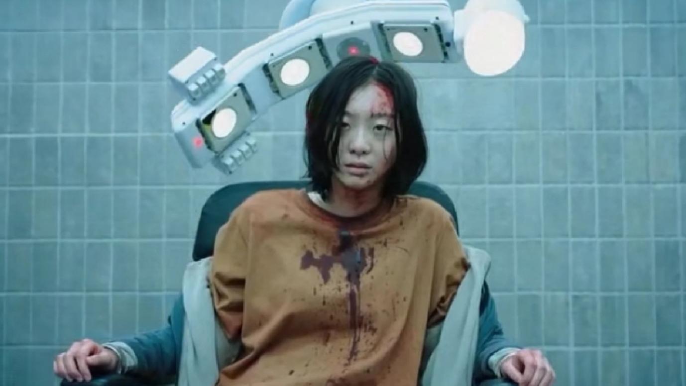 這個《魔女》不簡單, 韓國超燃電影打戲不給力, 迷糊結局令人頭疼