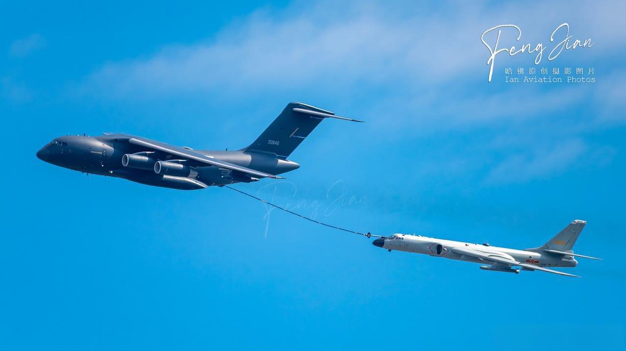 运油-20为轰-6N模拟空中加油这次阅兵将凸显战略空军地位93阅兵训练照，运
