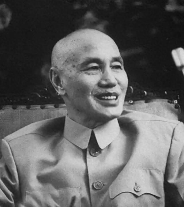 1975年老蒋过了最后一个春节，当时他致电北京，希望解决一桩心事1975年正