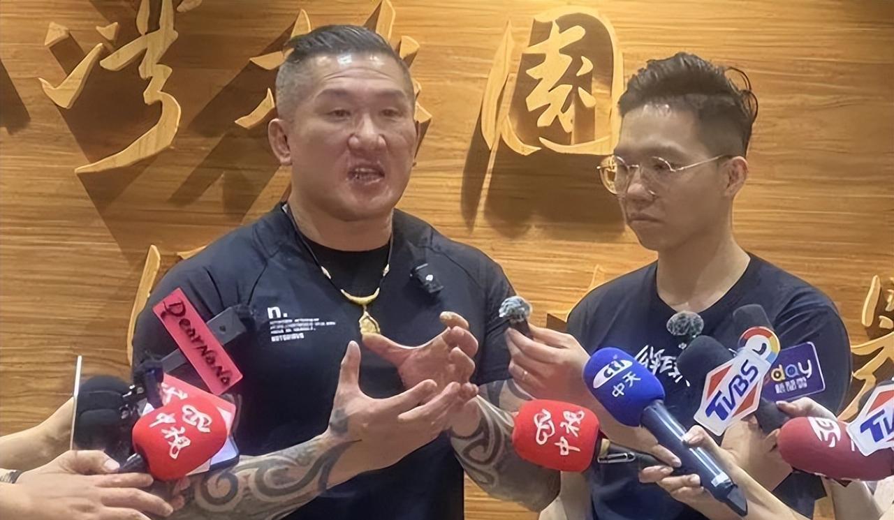 馆长返台后火力全开，向民进党“宣战”，邱毅罕见点评，一针见血。6月15日晚，桃