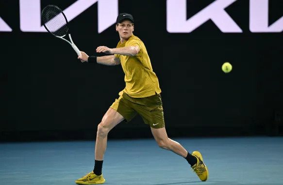 辛纳晋级澳网男单16强澳网男单第三轮，2号种子辛纳总比分3比1逆转战胜斯皮泽里，