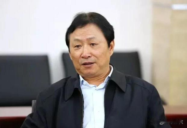 熟悉湖南的朋友都清楚，魏文彬是中国电视产业改革的重要标志性人物。他并非靠个人明星