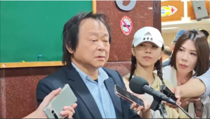 要柯建铭审时度势　王世坚：别再谢谢指教“而是谢谢收看”针对是否希望柯建铭