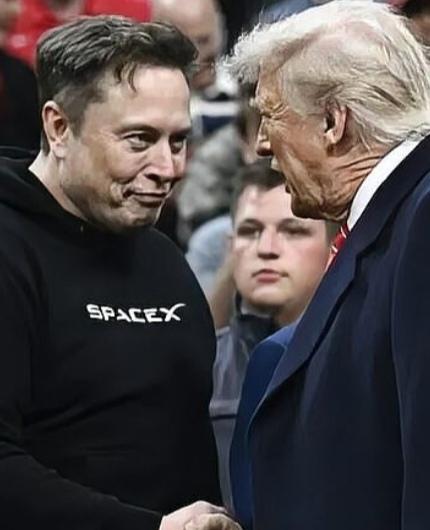 马斯克再度入局，一出手，就豪掷1000万美元政治捐款。但显然他已吸取教训，不再单