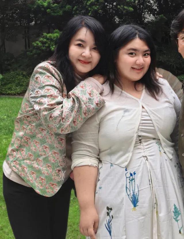 看了胡慧中女儿和林青霞女儿，才懂女明星找帅哥老公有多重要！5月27日，胡慧中现