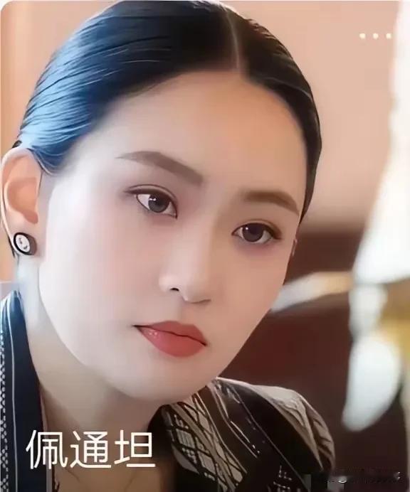 柬埔寨吃大亏，为何佩通坦抢功最亮眼？有人说，佩通坦为泰国立大功，不但让柬埔寨