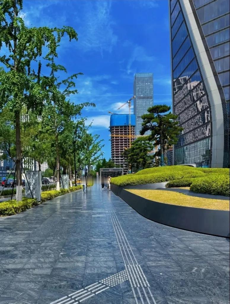 【紧急通知】家人们，一定要提前做好防暑准备！从今天起到八月中下旬，全国各地