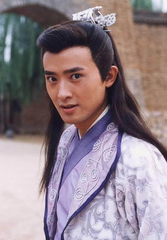 基因遗传太强大了，这些孩子完美避开了父母的优点中国遗传最霸道的基因，从来不是俊