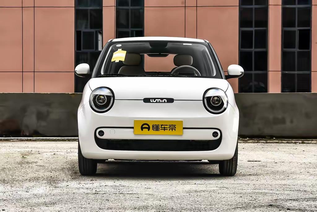 好家伙，长安Lumin真要出四门版了！昨天在懂车帝上看到申报图，我赶紧点进去瞅了
