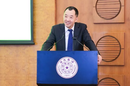 俞敏洪宣布聘请陈行甲, 年薪150万人民币