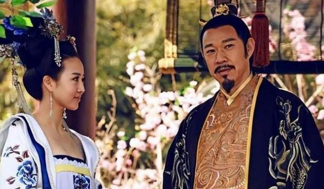 一天，李世民笑眯眯问妹夫薛万彻：“听说你与公主结婚数月还未同房？”薛万彻说：“公