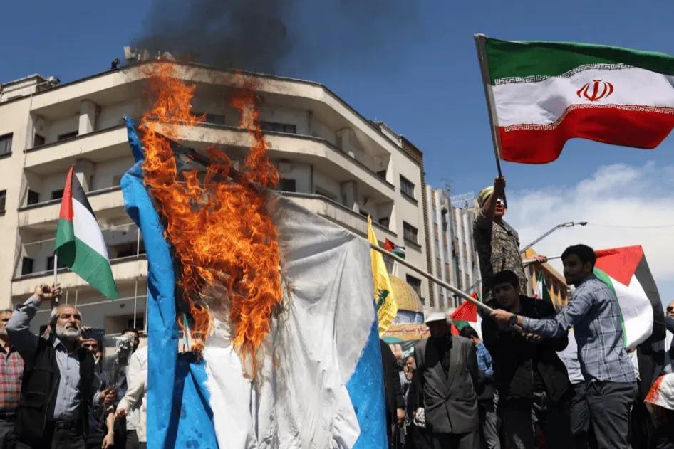 美国把天捅破了就在以色列在约旦河西岸登记土地为“国有资产”，进行“事实上的吞