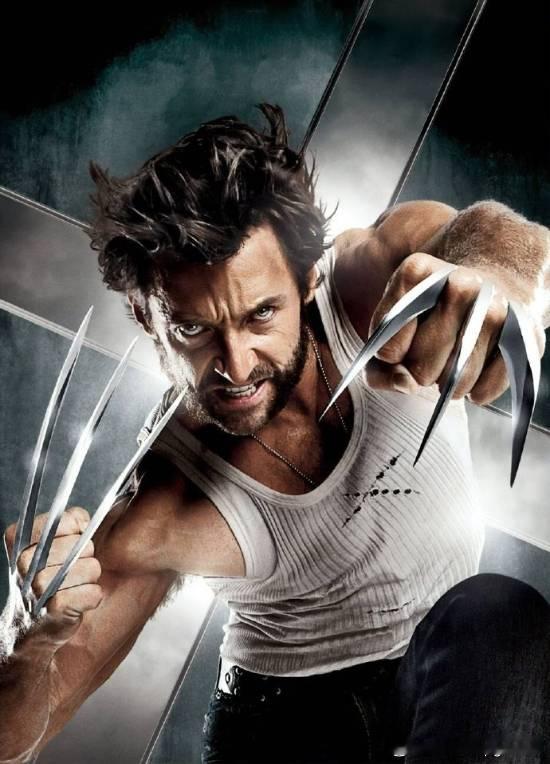 休杰克曼发金刚狼式发型自拍近日，“狼叔”休·杰克曼在社交平台分享了一张全新自拍，