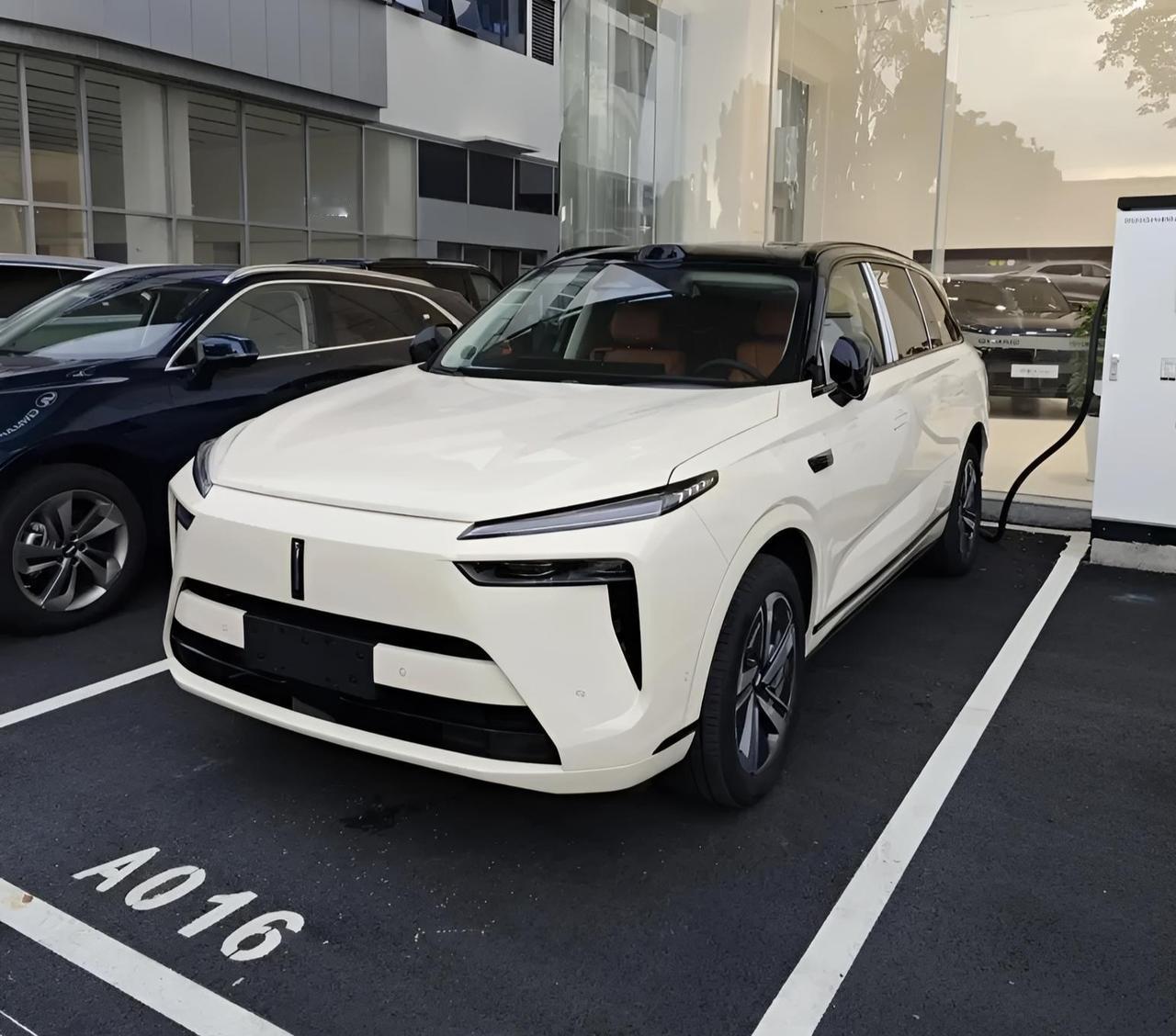 魏牌蓝山，销量起不来，最大原因是什么?车长5156mm，轴距3050mm，1