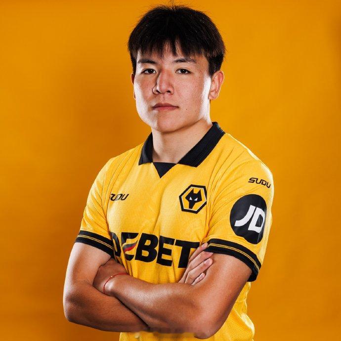 徐彬|巴恩斯利&狼队近期赛程未来一个月，巴恩斯利一线队将迎来八场英甲联赛。2