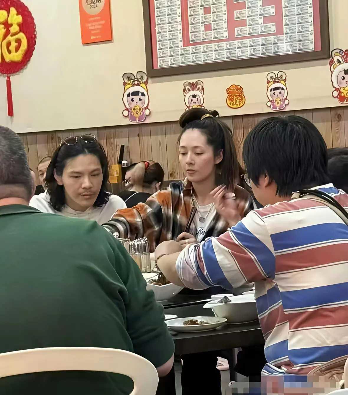 突然理解向佐，时而发疯了。