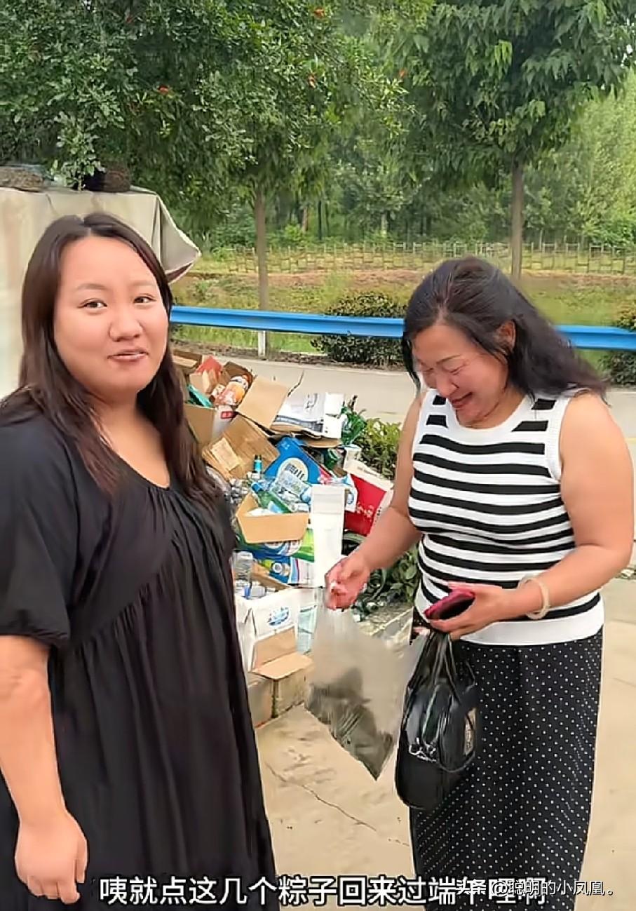 小故事！这梦凡做梦都没想到，她妈端午节回家来，居然拿着三四个小粽